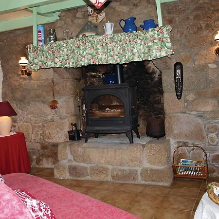 2 Bedroom Cozy In Plouaret *